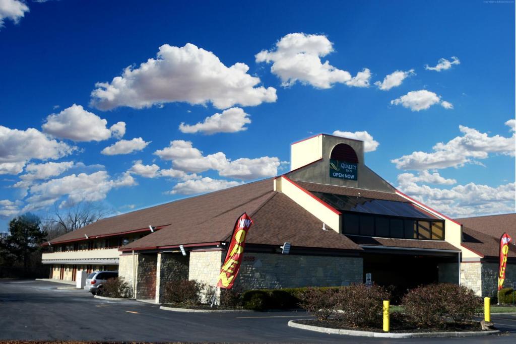 Quality Inn Columbus-East Экстерьер фото