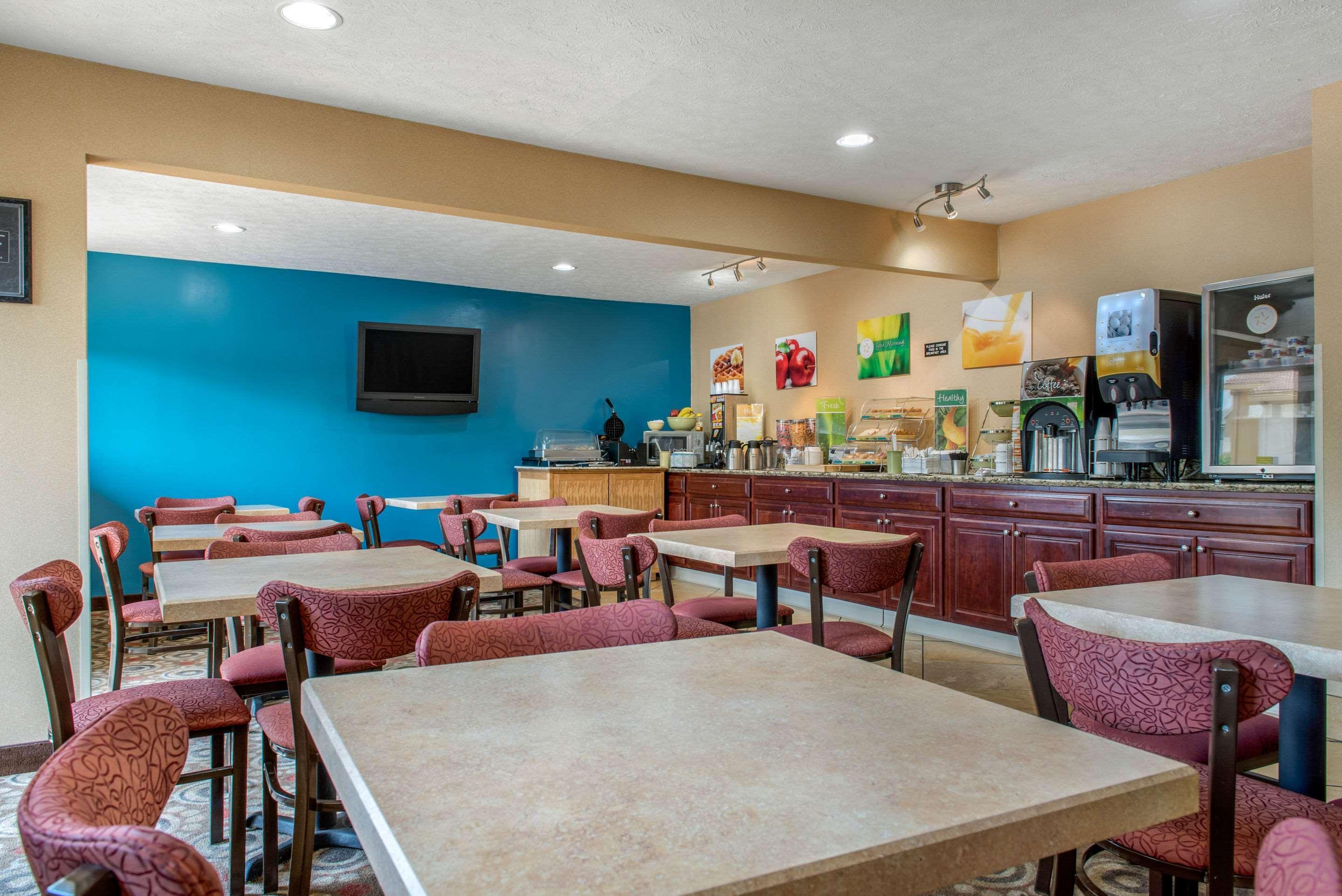 Quality Inn Columbus-East Экстерьер фото