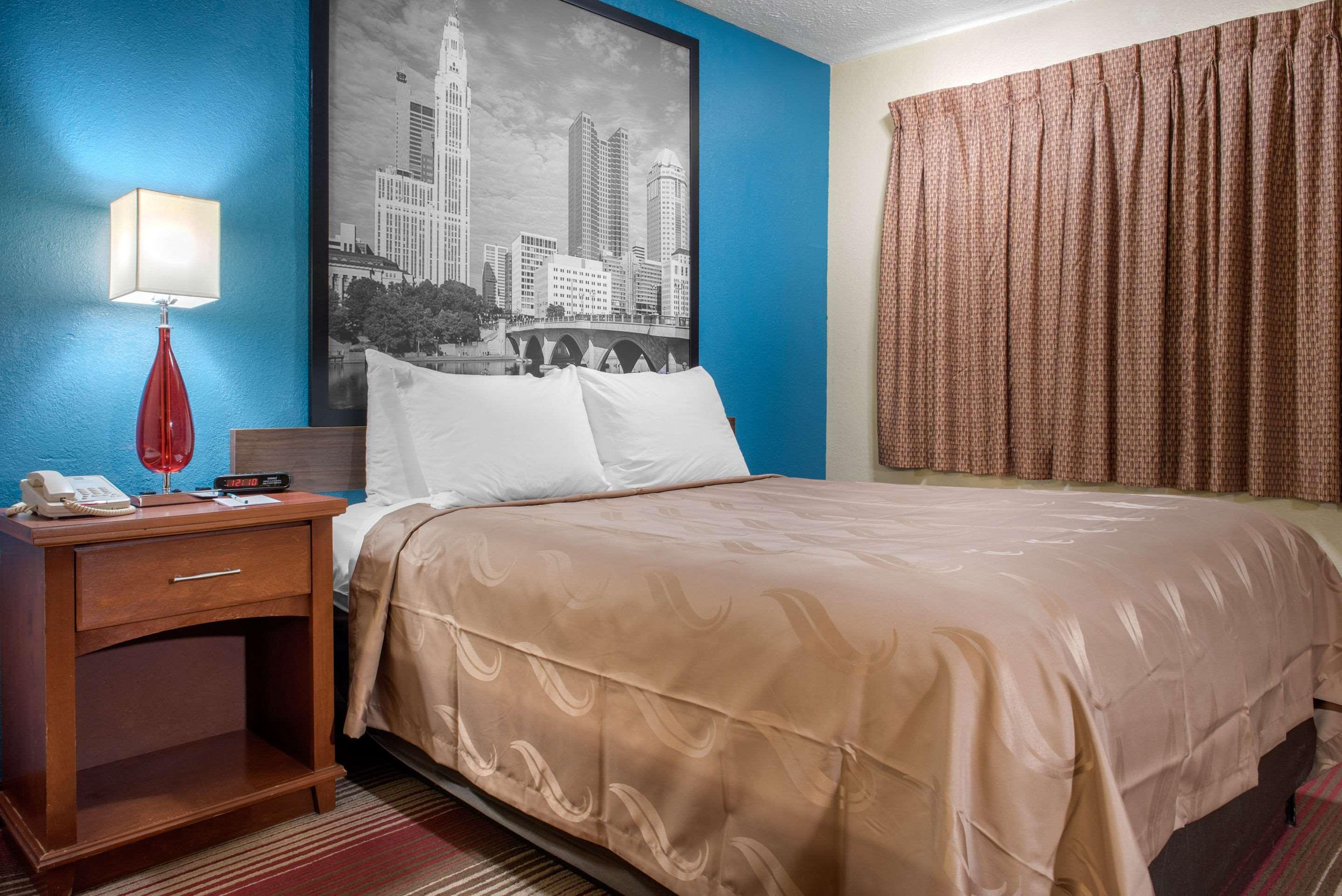Quality Inn Columbus-East Экстерьер фото