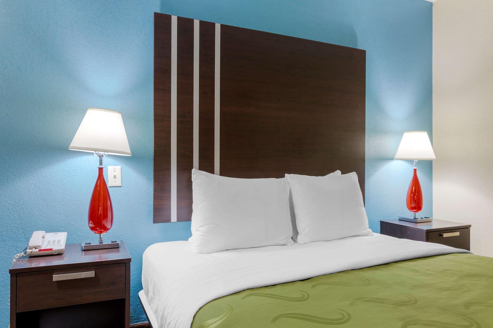 Quality Inn Columbus-East Экстерьер фото