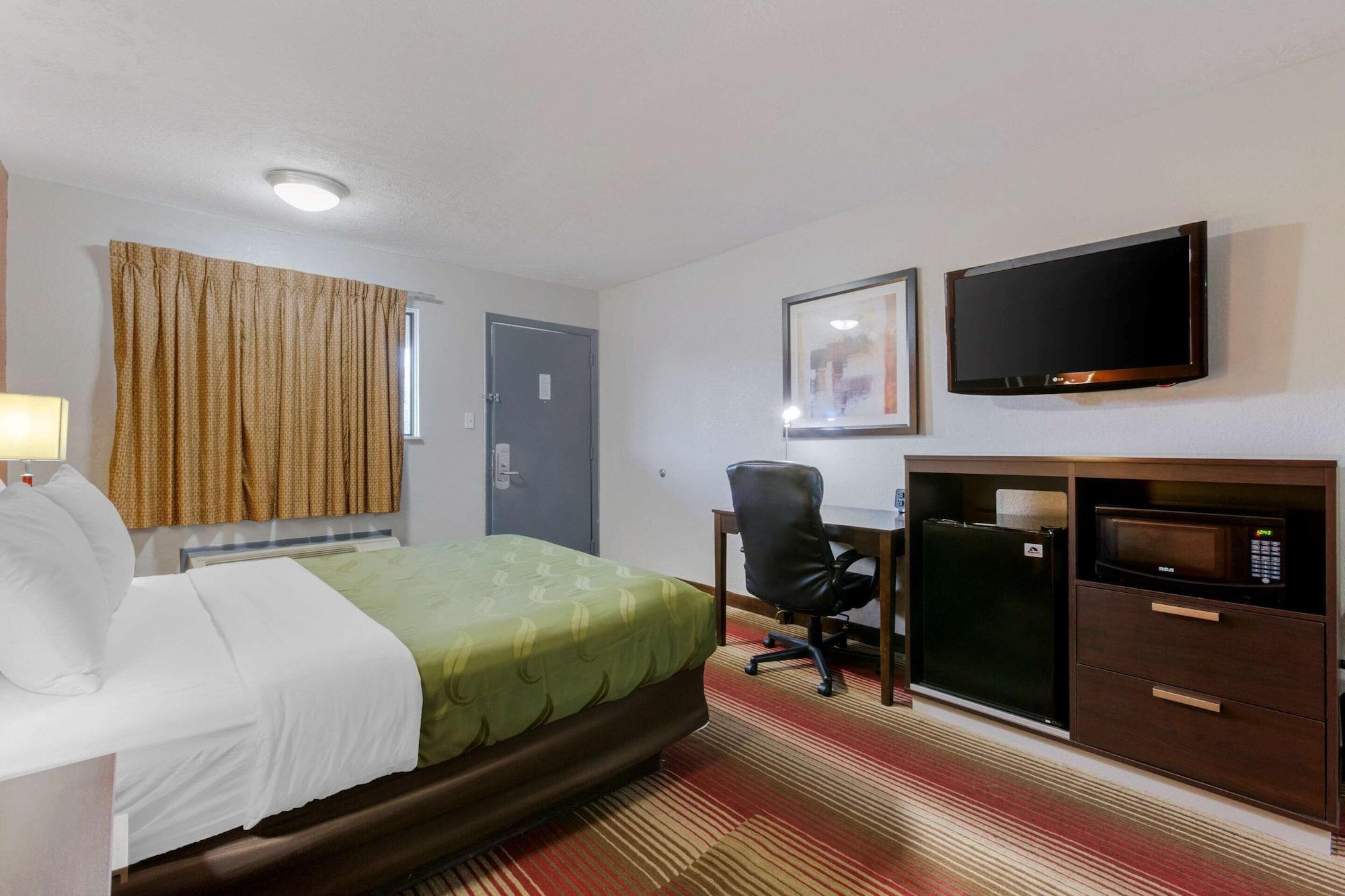 Quality Inn Columbus-East Экстерьер фото